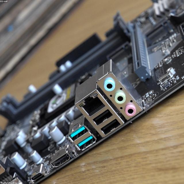 MSI Tomahawk B650